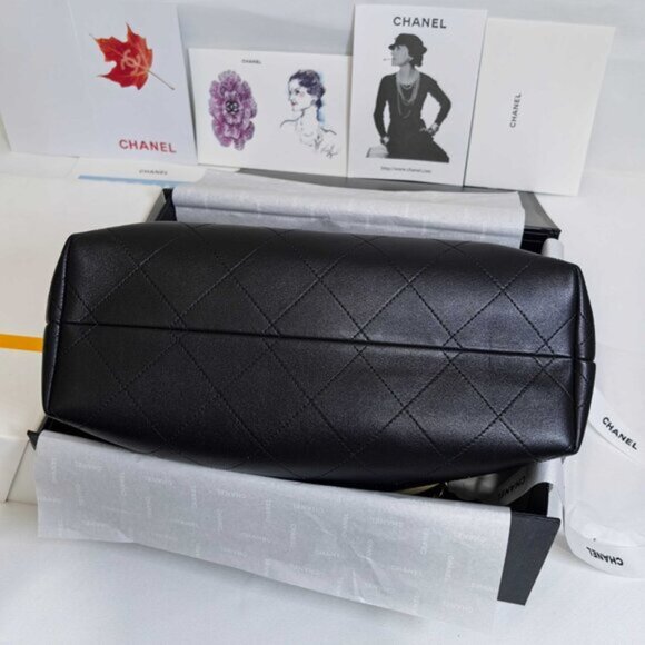 Chanel bag - Picture 5 of 8